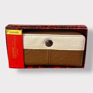 Stone Mountain Accessories Two-Tone Leather Wallet NWT